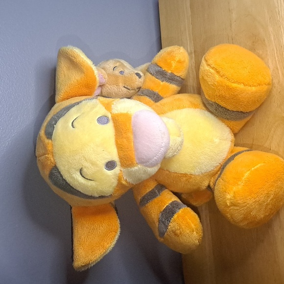Disney | Toys | Disney Parks Baby Tigger And Roo 5 Plush Floppy Winnie ...